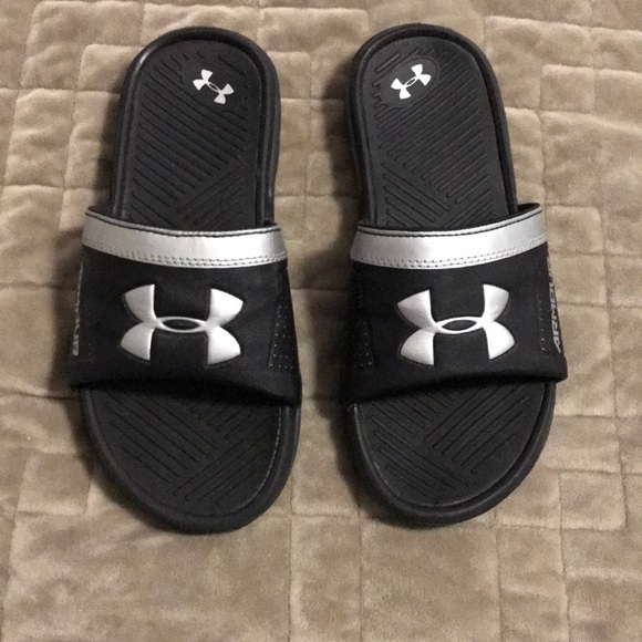 under armour playmaker vi slides